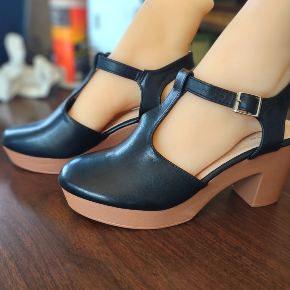 Perphy Black T-Strap Chunky Heel Shoes